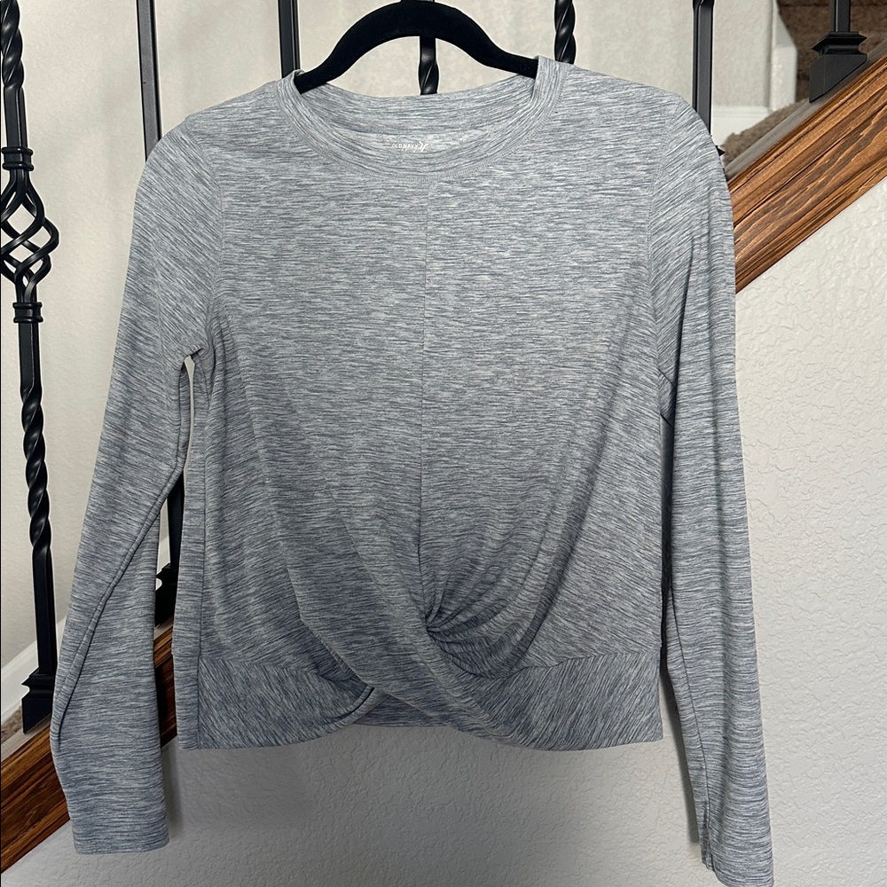 Old Navy Light Gray Activewear Top